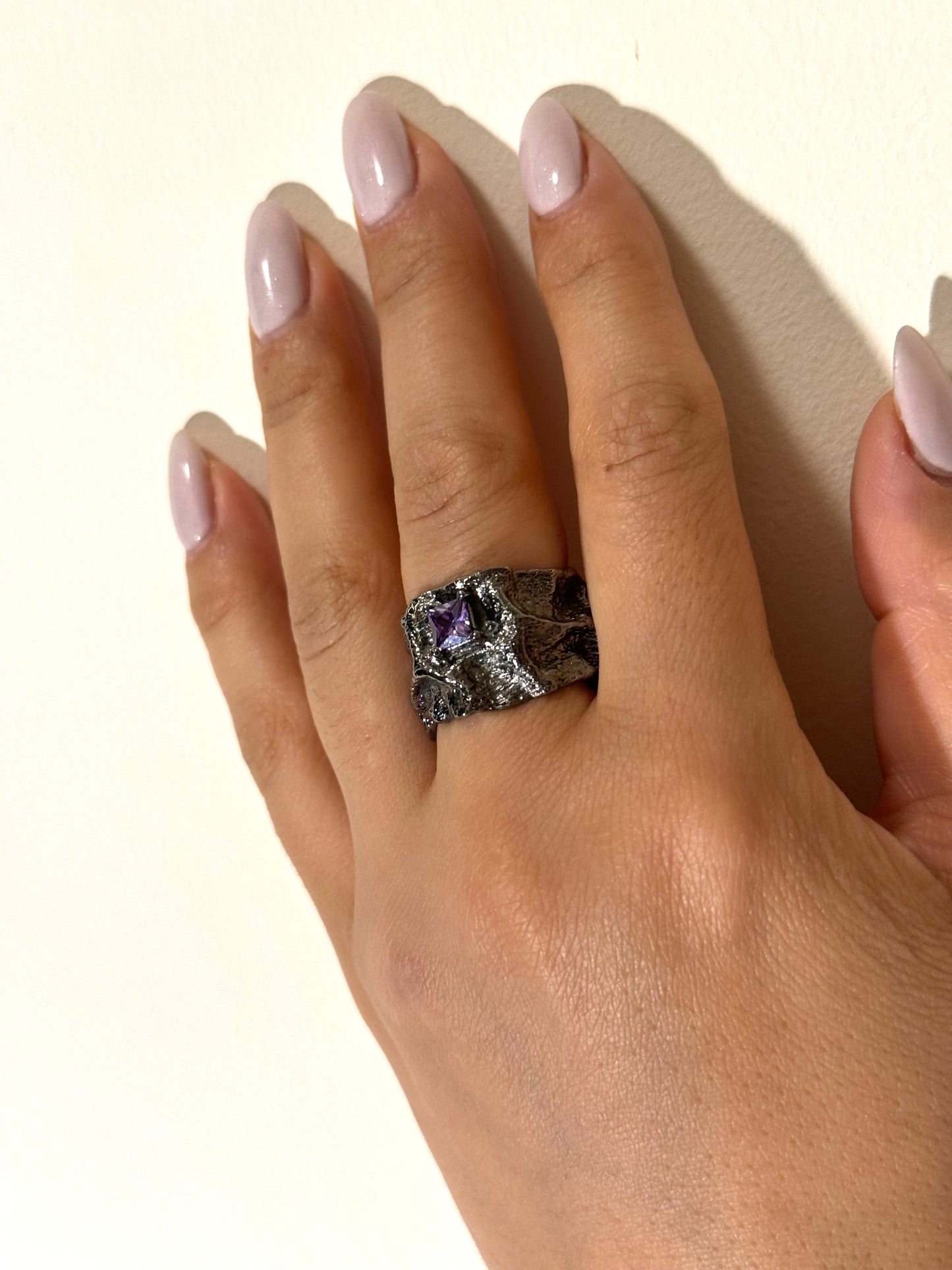 Sterling silver ring K27-32